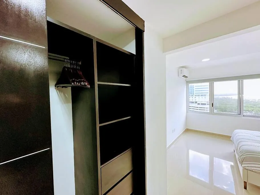 Perfect Location Apartment At Malecon Americas Cancun