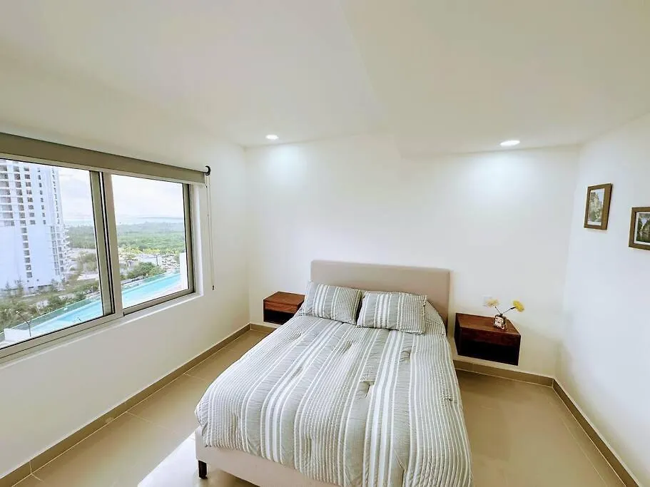 Perfect Location Apartment At Malecon Americas Cancun 0*,